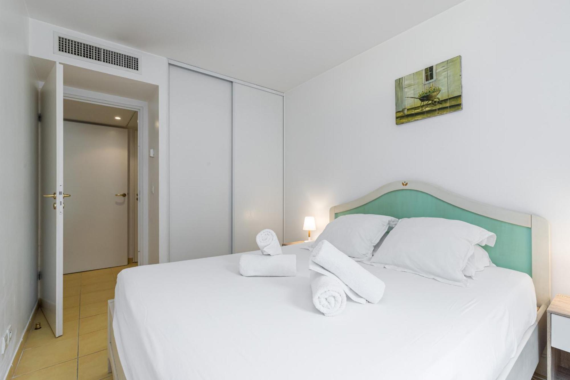 Nice 1 Bedroom Downtown Carre D'Or With Garage Kültér fotó